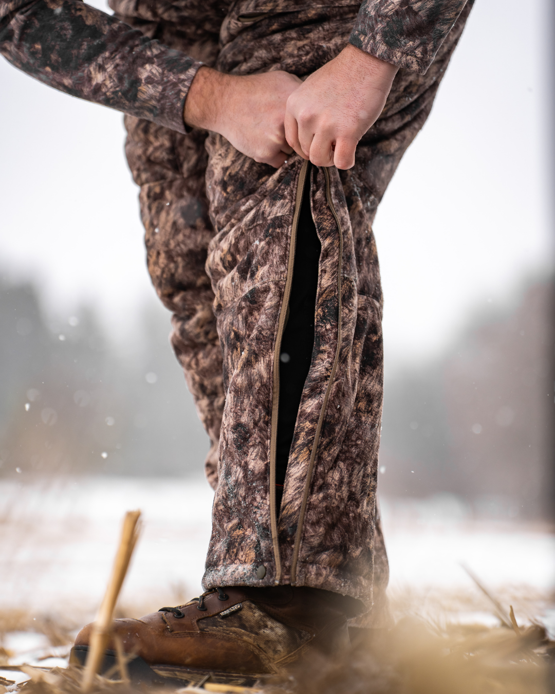 ASIO Gear RAPX Heavyweight Bib full leg side zip detail for easy layering and ventilation during cold weather whitetail hunts.